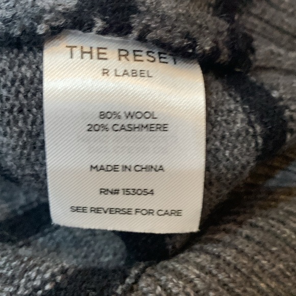 NWT!! R|Label by THE RESET Charcoal Wool + Cashmere Funnel Neck Sweater- sz XL - Picture 5 of 10